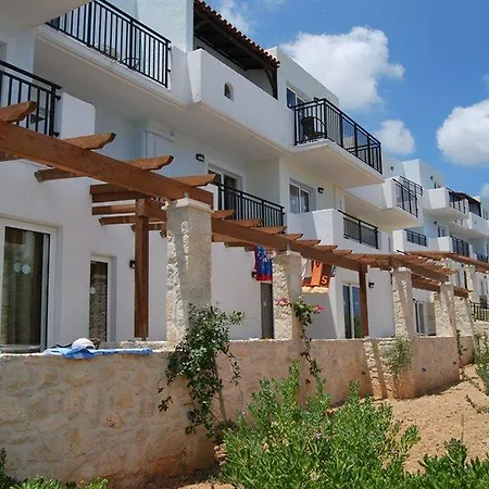 Semiramis Village Отель 4*